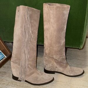 Suede Fringe Book - Size 8.5 - tan